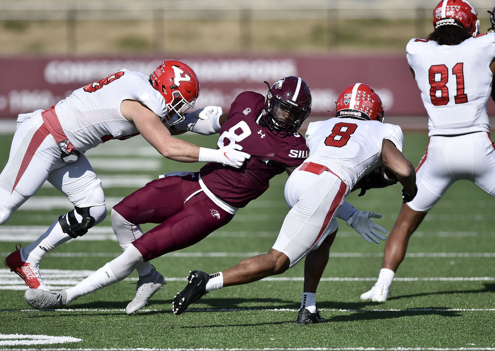 112121-spt-siu-fb-11.jpg